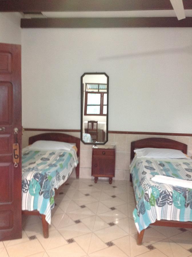 Hotel Oriental Rurrenabaque Esterno foto